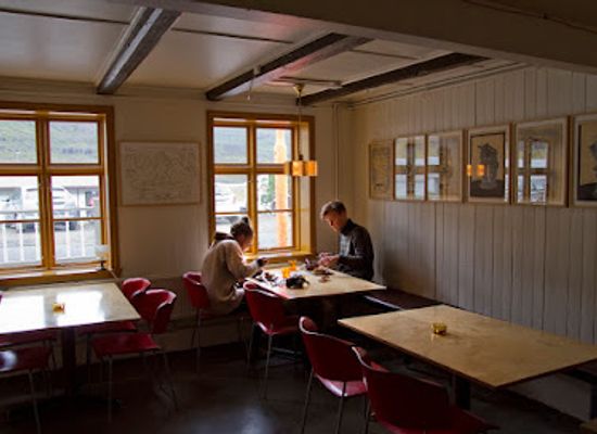 iceland/seydisfjordur/restaurant/skaftfell-bistro