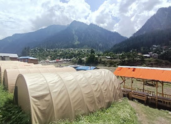 pakistan/neelum-valley/restaurant/kashmir-sharda-view-guest-house
