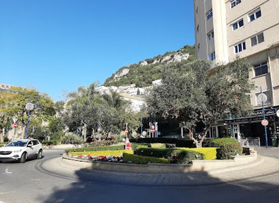 gibraltar/gibraltar-nature-reserve/restaurant/piccadilly-garden-bar