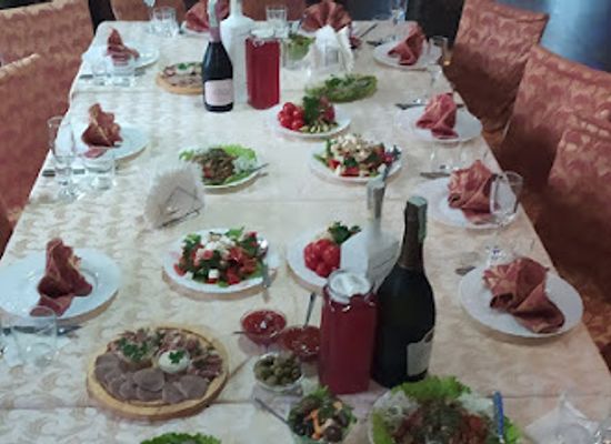 ukraine/donets-ridge/restaurant/neolit