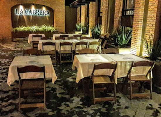 bolivia/llanos-de-moxos/restaurant/grill-restaurant-la-cabrera