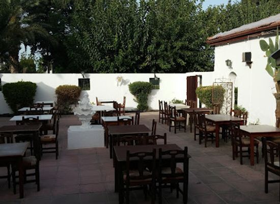 cyprus/kyrenia/bellapais/restaurant/courtyard-inn