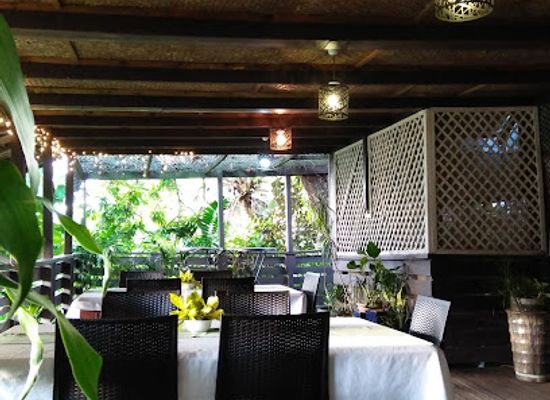 samoa/upolu-island/restaurant/roko-s-restaurant