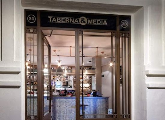 spain/madrid/retiro/restaurant/taberna-media