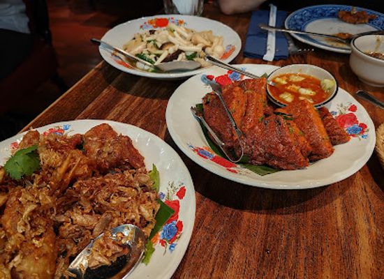 thailand/central-thailand/restaurant/sri-trat-restaurant-and-bar