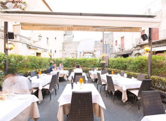italy/taormina/restaurant/ristorante-l-arco-dei-cappuccini