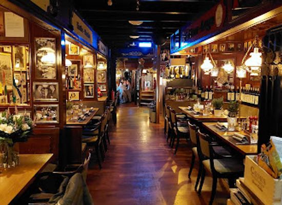 germany/hamburg/restaurant/old-commercial-room
