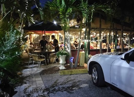 florida/clearwater/restaurant/cristino-s-coal-oven-pizza