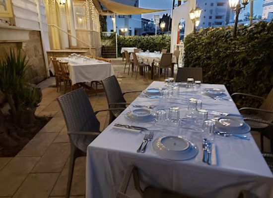 cyprus/larnaca/restaurant/red-pepper-restaurant