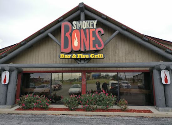 illinois/springfield/restaurant/smokey-bones-springfield