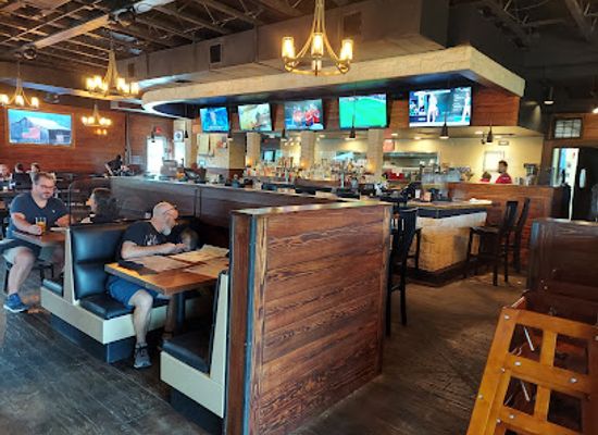 texas/golden-triangle/restaurant/horizon-76-american-grill-house