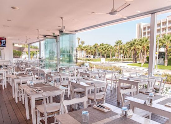 cyprus/konnos-beach/restaurant/ravioli-s-italian-restaurant