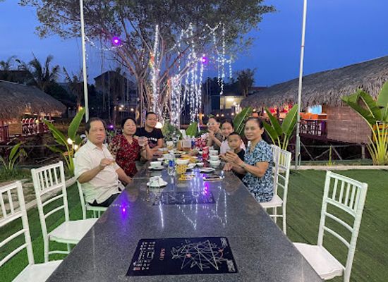 vietnam/north-central-coast/restaurant/chill-garden