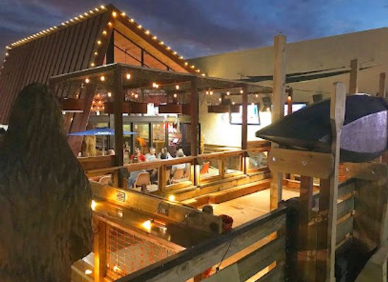 arizona/tempe/tempe-beach-park/restaurant/the-lodge-sasquatch-kitchen