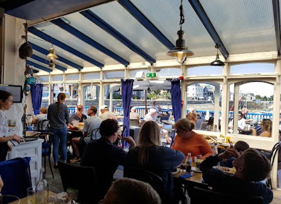 guernsey/grandes-rocques/restaurant/the-boathouse