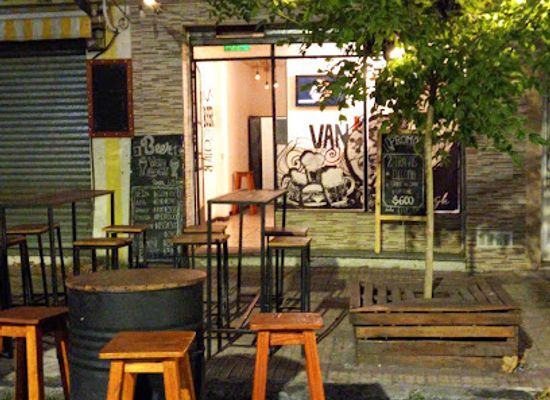 argentina/la-plata/restaurant/van-gogh-burger-food