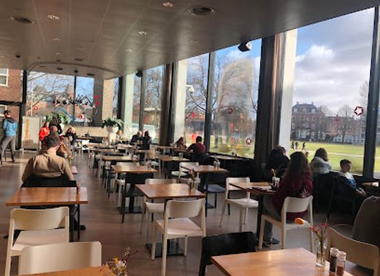 netherlands/amsterdam/museumplein/restaurant/le-tambourin