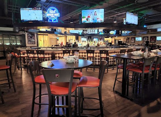 illinois/metro-east/restaurant/murray-bros-caddyshack