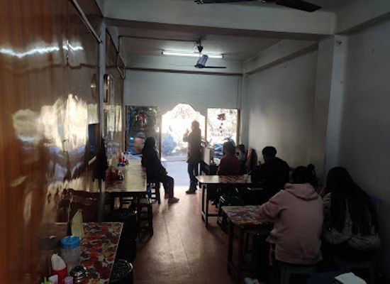 india/aizawl/restaurant/chhakchhuak-restaurant