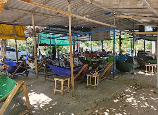 vietnam/con-dao-islands/restaurant/tyna-food-coffee