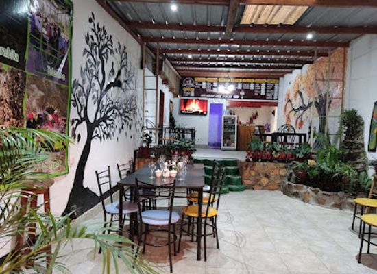 ecuador/mindo-cloud-forest/restaurant/pranjua