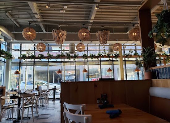 iowa/stone-state-park/restaurant/tupelo-honey-southern-kitchen-bar