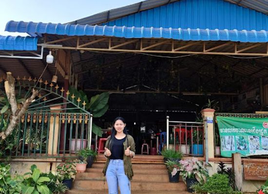 cambodia/ratanakiri/restaurant/yaly-chanang-pork-leg-restaurant