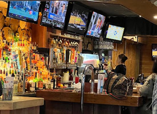 new-york/central-new-york/restaurant/bull-and-bear-roadhouse