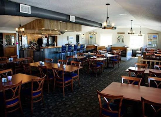 canada/maritimes/restaurant/chez-yvonne-s