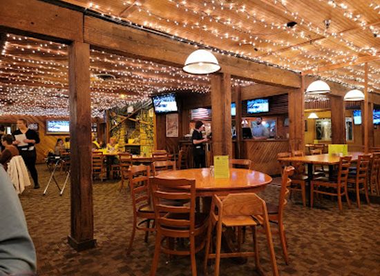 kansas/topeka/restaurant/blind-tiger-brewery-restaurant