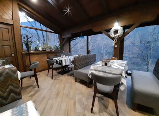 ukraine/carpathian-mountains/restaurant/krasna-sadyba