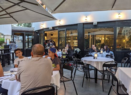 israel/jerusalem/city-center/restaurant/chakra