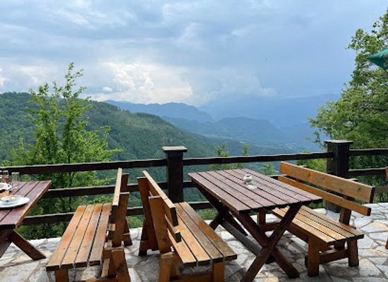 montenegro/sinjajevina/restaurant/restoran-crkvine