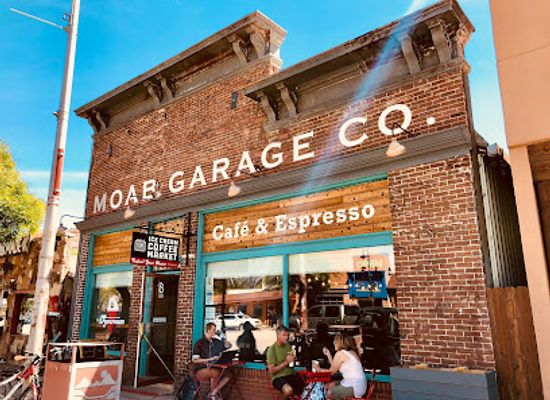 utah/canyonlands/restaurant/moab-garage-co