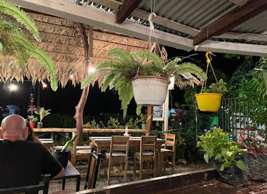 costa-rica/caribbean-coast/restaurant/todo-es-posible