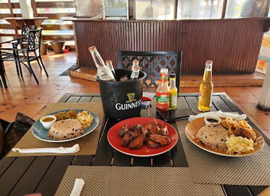 jamaica/montego-bay/restaurant/wingz-tingz