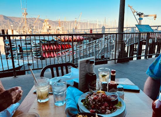 california/santa-barbara/restaurant/brophy-bros
