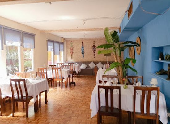 ghana/sefwi/restaurant/la-chaumiere