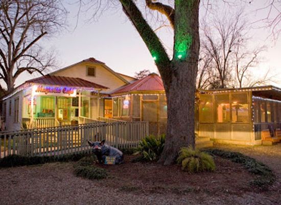 louisiana/plantation-country/restaurant/magnolia-cafe
