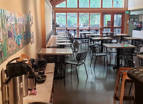 oregon/high-desert/restaurant/rimrock-cafe