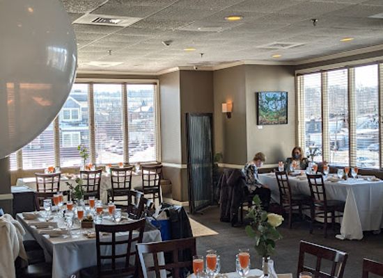 new-york/long-island/restaurant/the-fifth-season