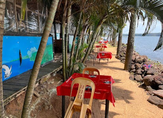 uganda/entebbe/restaurant/island-beach-cafe