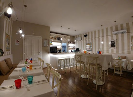italy/bergamo/restaurant/lostricheria
