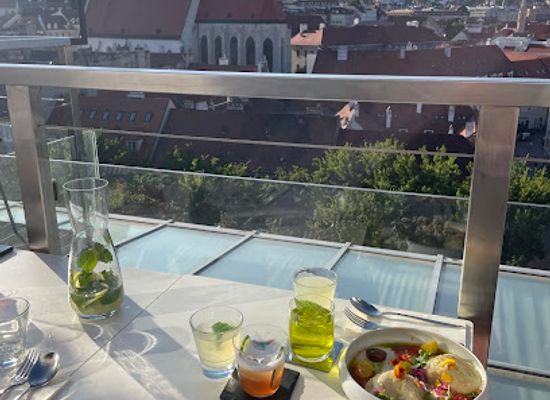 slovakia/hont/restaurant/lemontree-sky-bar-restaurant-bratislava