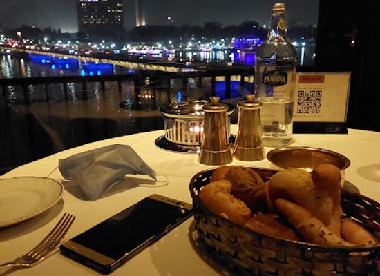 egypt/western-desert/restaurant/the-grill
