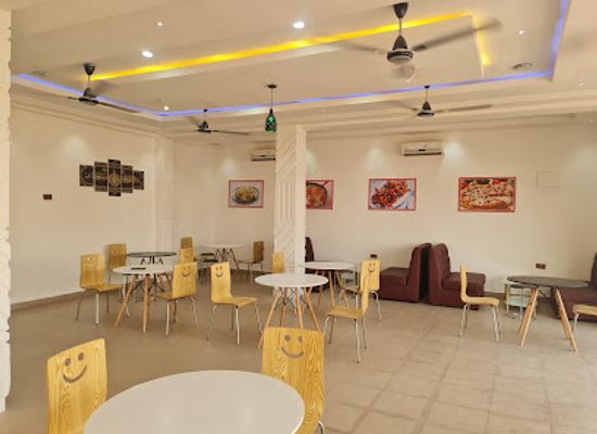 ghana/ashanti-region/restaurant/rais-meena-restaurant