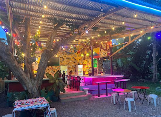 philippines/bohol/restaurant/narcos-cantina