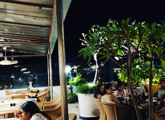 india/pondicherry/promenade-beach/restaurant/bay-of-buddha