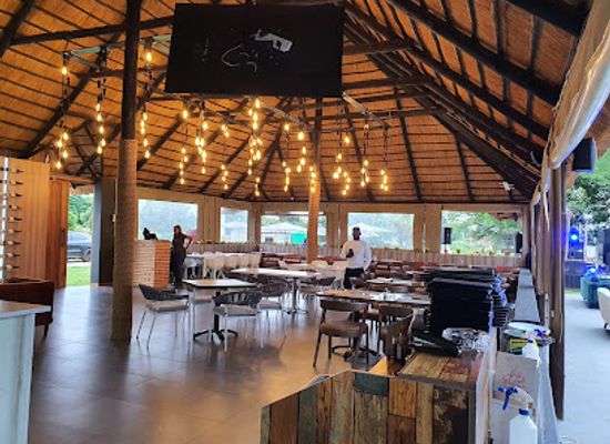 botswana/kweneng-district/restaurant/park-27