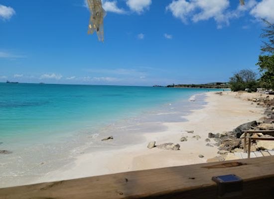 antigua-and-barbuda/half-moon-bay/restaurant/beachlimerz